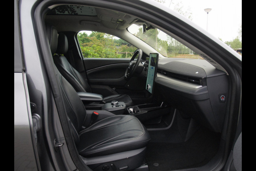 Ford Mustang Mach-E Extended RWD 98 kWh | 360 Camera | Bang & Olufsen | Stoel Memory | Apple Carplay | Cruise Control |