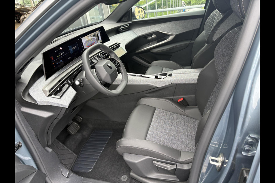 Peugeot E-5008 Allure Avantage 73 kWh | Tot 8 jaar garantie | Camera | Apple Carplay/Android Auto | 19 inch velgen