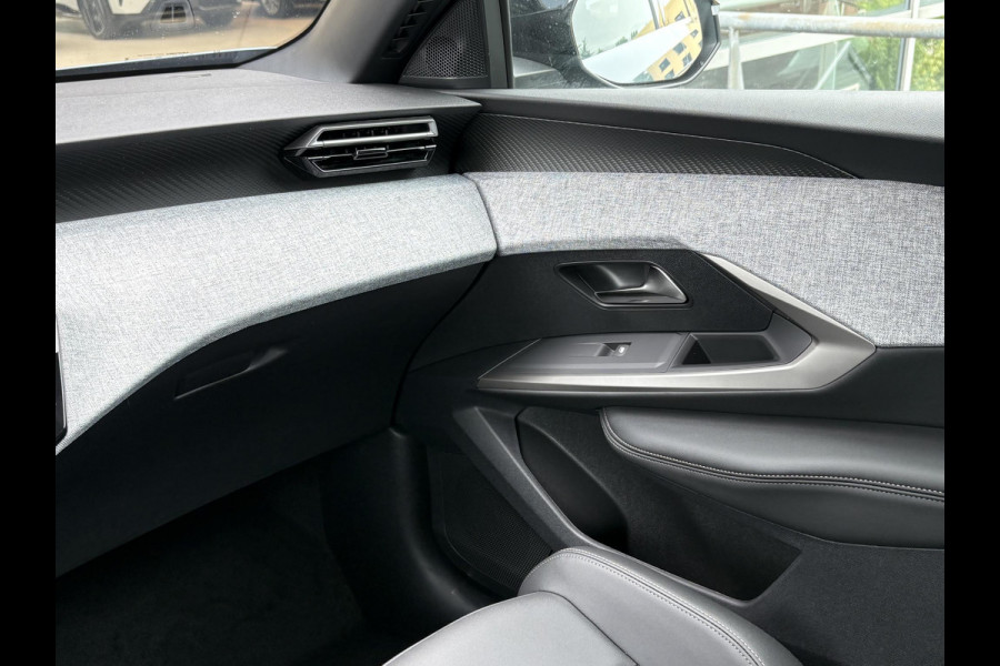 Peugeot E-5008 Allure Avantage 73 kWh | Tot 8 jaar garantie | Camera | Apple Carplay/Android Auto | 19 inch velgen