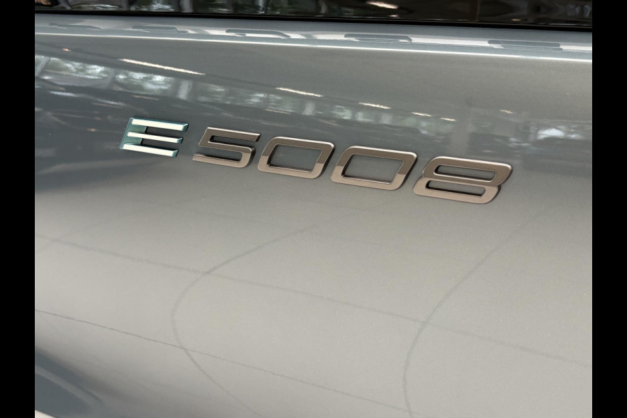 Peugeot E-5008 Allure Avantage 73 kWh | Tot 8 jaar garantie | Camera | Apple Carplay/Android Auto | 19 inch velgen