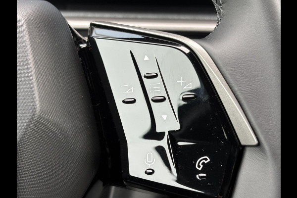 Peugeot E-5008 Allure Avantage 73 kWh | Tot 8 jaar garantie | Camera | Apple Carplay/Android Auto | 19 inch velgen