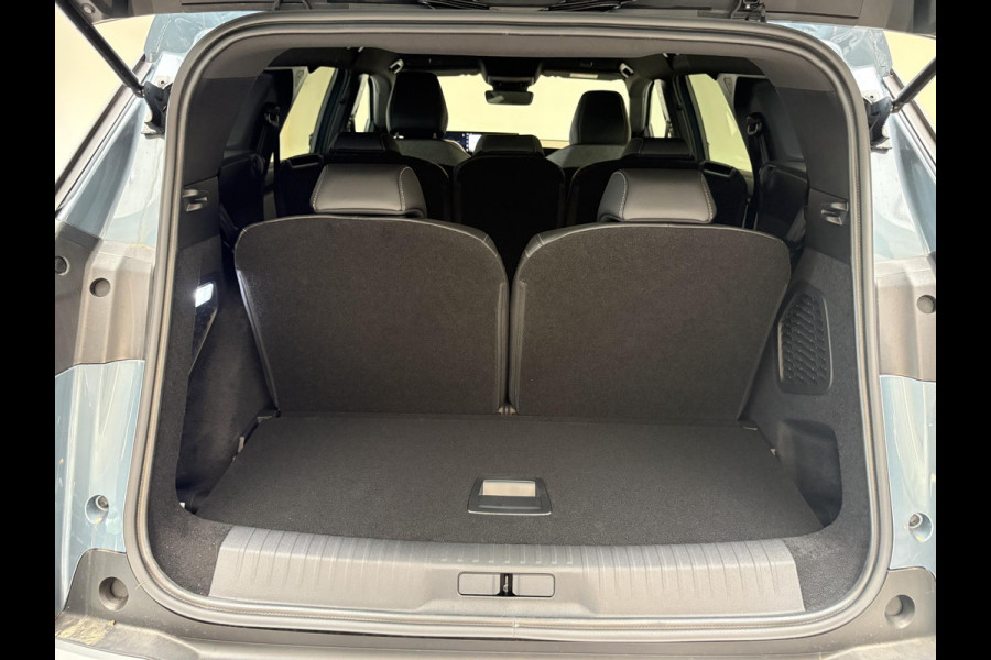 Peugeot E-5008 Allure Avantage 73 kWh | Tot 8 jaar garantie | Camera | Apple Carplay/Android Auto | 19 inch velgen