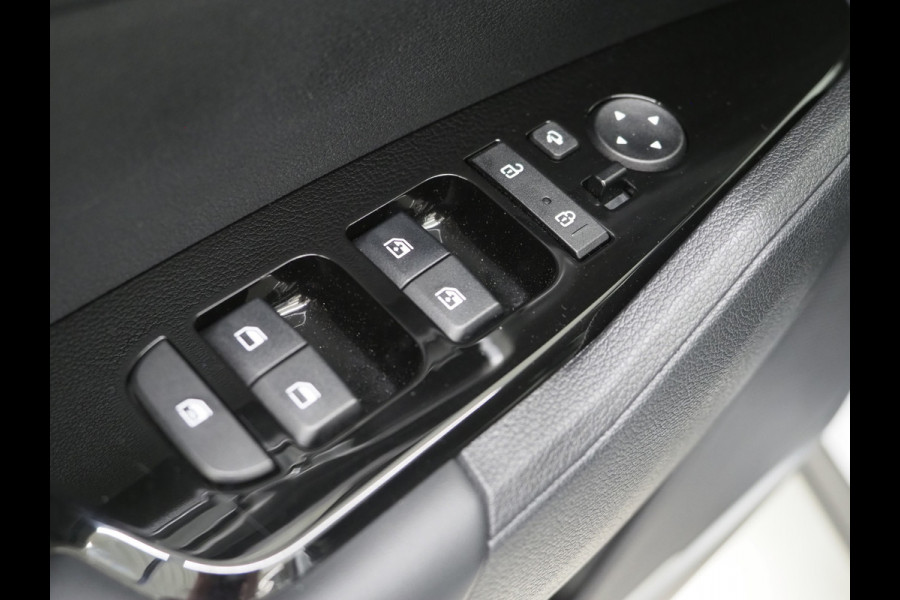 Kia Sportage 1.6 T-GDi Plug-in Hybrid AWD | Trekhaak | Camera | Adaptive Cruise | Virtual | Stoel/Stuurverwarming | Carplay