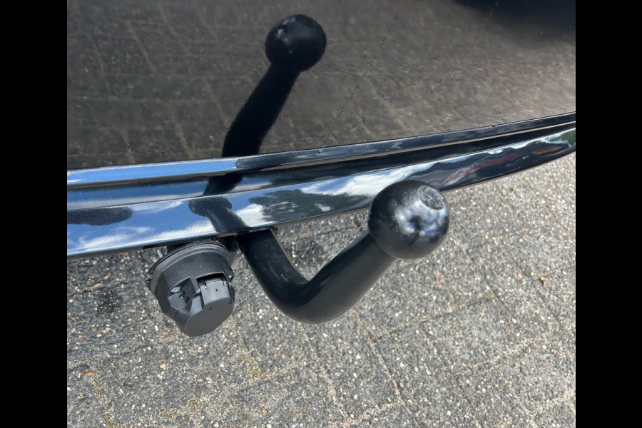 Toyota Corolla Touring Sports 1.8 Hybrid Trekhaak Apple CarPlay Camera Adaptive Cruise Rijklaarprijs!