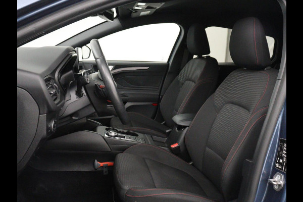 Ford Focus 1.5 EcoBoost ST Line | Trekhaak | Stoel & Stuurverwarming | Keyless | Carplay | Climate control | Parkeerhulp | Full LED | Cruise control | Navigatie | Bluetooth | Getint glas