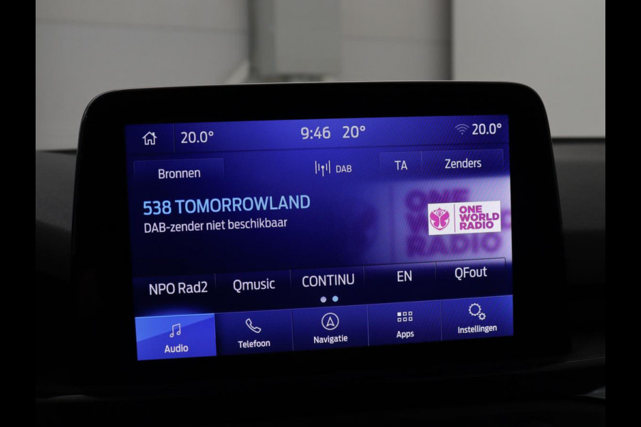 Ford Focus 1.5 EcoBoost ST Line | Trekhaak | Stoel & Stuurverwarming | Keyless | Carplay | Climate control | Parkeerhulp | Full LED | Cruise control | Navigatie | Bluetooth | Getint glas