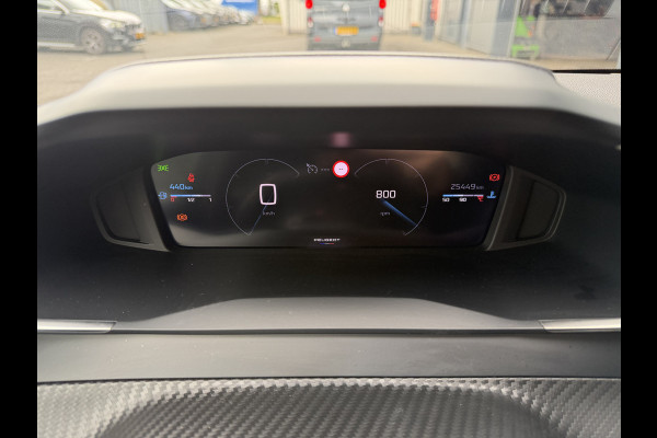 Peugeot 208 100pk Allure (Camera - LED - Navigatie - Apple Carplay - Automatische Airco - Parkeersensoren)