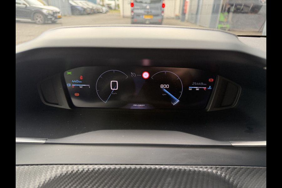 Peugeot 208 100pk Allure (Camera - LED - Navigatie - Apple Carplay - Automatische Airco - Parkeersensoren)