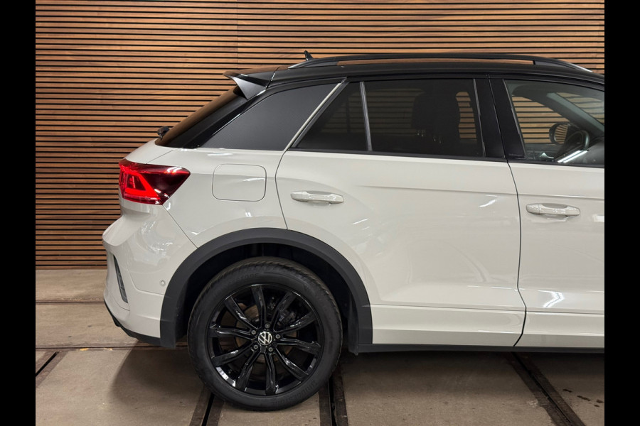 Volkswagen T-Roc 1.5 TSI R-Line Business | IQ.Light Matrix LED | ACC | Digital Cockpit Pro | Camera | Park Assist | Black Style