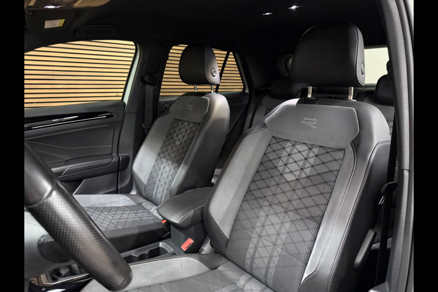 Volkswagen T-Roc 1.5 TSI R-Line Business | IQ.Light Matrix LED | ACC | Digital Cockpit Pro | Camera | Park Assist | Black Style