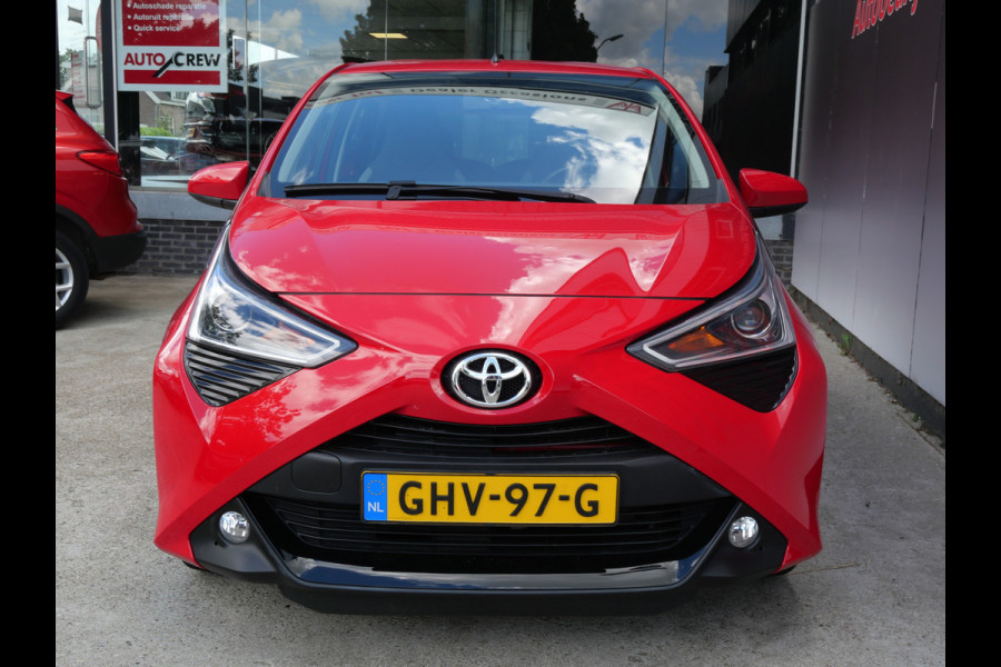 Toyota Aygo 1.0 VVT-i X-PLAY | CAMERA | CARPLAY | NAVIGATIE | ALL-SEASON | APK 03-2027!!