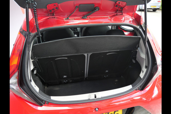 Toyota Aygo 1.0 VVT-i X-PLAY | CAMERA | CARPLAY | NAVIGATIE | ALL-SEASON | APK 03-2027!!