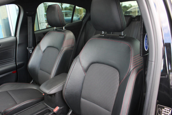 Ford Focus 1.5 EcoBoost ST Line Business 182 PK | Stoelverwarming | Panorama Dak | Bang & Olufsen Audio | 19'' Lichtmetalen Velgen | Cruise Control |