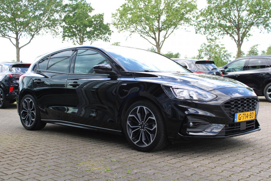 Ford Focus 1.5 EcoBoost ST Line Business 182 PK | Stoelverwarming | Panorama Dak | Bang & Olufsen Audio | 19'' Lichtmetalen Velgen | Cruise Control |