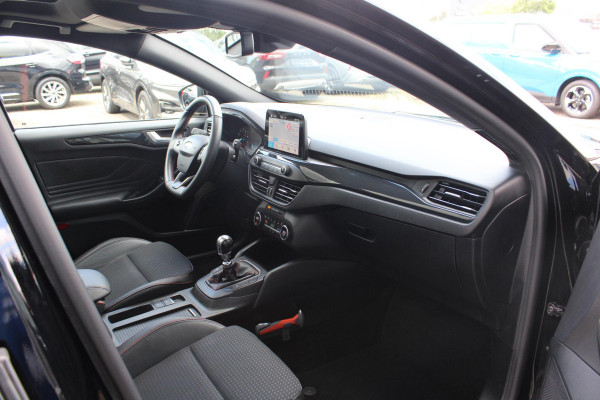 Ford Focus 1.5 EcoBoost ST Line Business 182 PK | Stoelverwarming | Panorama Dak | Bang & Olufsen Audio | 19'' Lichtmetalen Velgen | Cruise Control |
