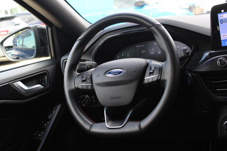 Ford Focus 1.5 EcoBoost ST Line Business 182 PK | Stoelverwarming | Panorama Dak | Bang & Olufsen Audio | 19'' Lichtmetalen Velgen | Cruise Control |