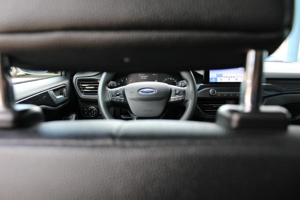 Ford Focus 1.5 EcoBoost ST Line Business 182 PK | Stoelverwarming | Panorama Dak | Bang & Olufsen Audio | 19'' Lichtmetalen Velgen | Cruise Control |