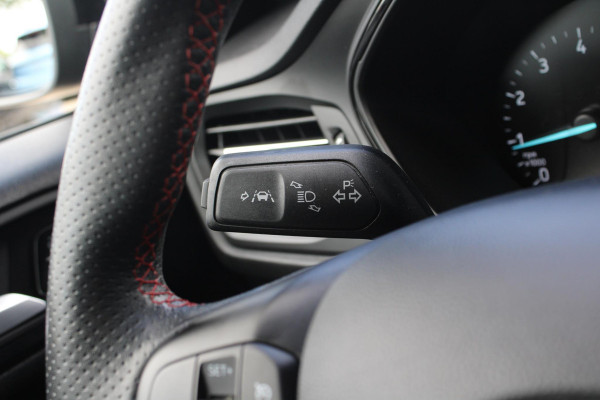Ford Focus 1.5 EcoBoost ST Line Business 182 PK | Stoelverwarming | Panorama Dak | Bang & Olufsen Audio | 19'' Lichtmetalen Velgen | Cruise Control |