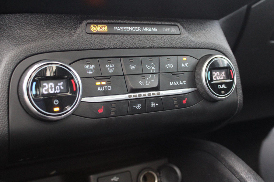 Ford Focus 1.5 EcoBoost ST Line Business 182 PK | Stoelverwarming | Panorama Dak | Bang & Olufsen Audio | 19'' Lichtmetalen Velgen | Cruise Control |