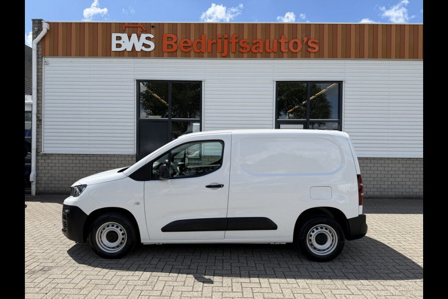Peugeot Partner 1.2 PureTech Premium / vaste prijs rijklaar € 11.750 ex btw / lease vanaf € 198 / airco / cruise control / benzine grijs kenteken / pdc achter / raam in de schuifdeur