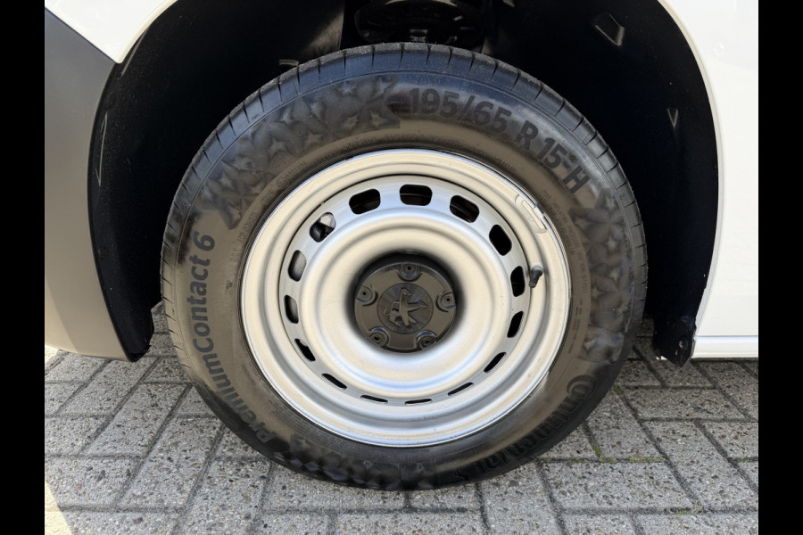 Peugeot Partner 1.2 PureTech Premium / vaste prijs rijklaar € 11.750 ex btw / lease vanaf € 198 / airco / cruise control / benzine grijs kenteken / pdc achter / raam in de schuifdeur