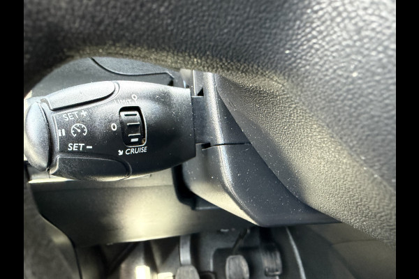 Peugeot Partner 1.2 PureTech Premium / vaste prijs rijklaar € 11.750 ex btw / lease vanaf € 198 / airco / cruise control / benzine grijs kenteken / pdc achter / raam in de schuifdeur