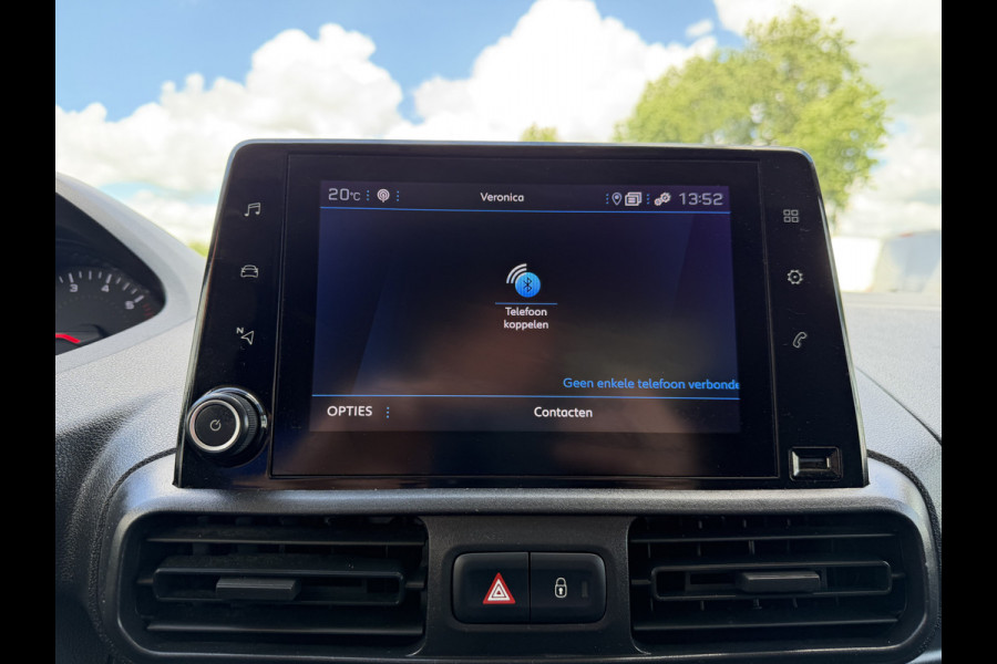 Peugeot Partner 1.2 PureTech Premium / vaste prijs rijklaar € 11.750 ex btw / lease vanaf € 198 / airco / cruise control / benzine grijs kenteken / pdc achter / raam in de schuifdeur