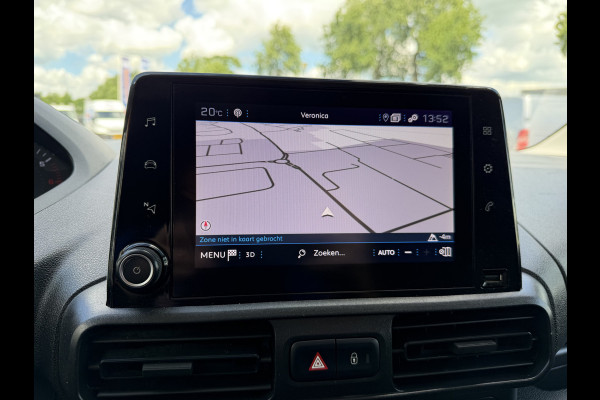 Peugeot Partner 1.2 PureTech Premium / vaste prijs rijklaar € 11.750 ex btw / lease vanaf € 198 / airco / cruise control / benzine grijs kenteken / pdc achter / raam in de schuifdeur
