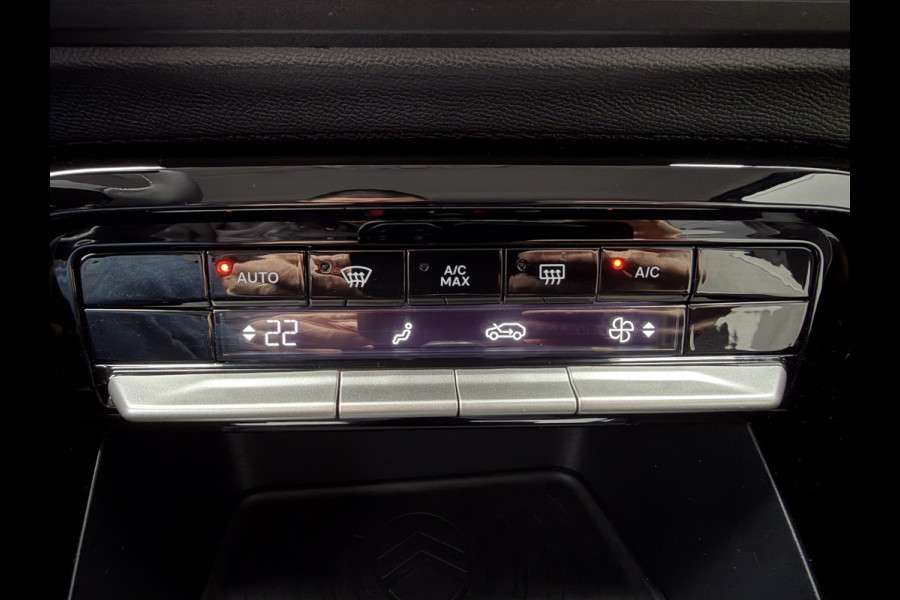 Citroën C3 100pk Max (Camera - LED - Automatische Airco - Navigatie - Apple Carplay - Draadloos laden - Lichtmetalen velgen 17" )