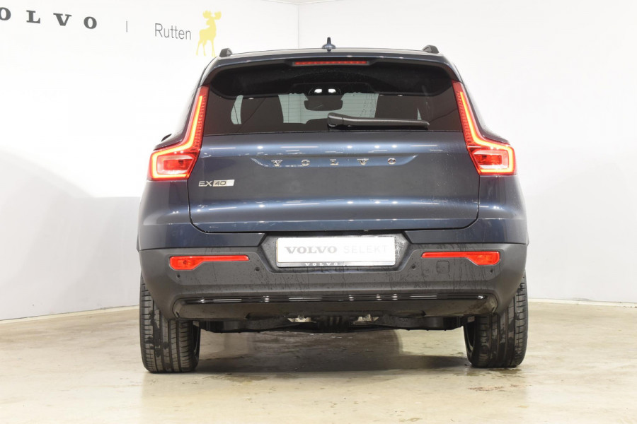 Volvo EX40 252PK Single Extended Range Core Business / Driver Assist / Adaptieve cruise control / BLIS / Stoel - en stuurwielverwarming / Pakeersensoren met camera / Apple carplay /