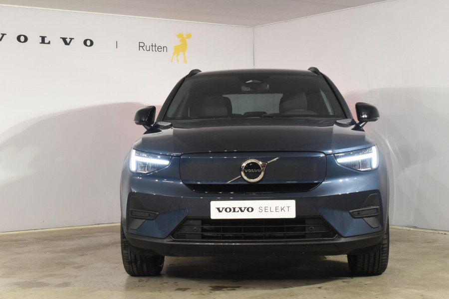 Volvo EX40 252PK Single Extended Range Core Business / Driver Assist / Adaptieve cruise control / BLIS / Stoel - en stuurwielverwarming / Pakeersensoren met camera / Apple carplay /