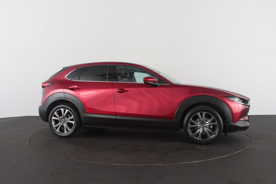 Mazda CX-30 2.0 e-SkyActiv-X M Hybrid Luxury > 186pk/Trekhaak/Crystal Red Soul/Bose/Leer/Memory...