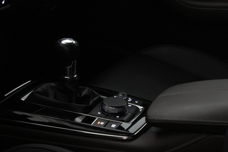Mazda CX-30 2.0 e-SkyActiv-X M Hybrid Luxury > 186pk/Trekhaak/Crystal Red Soul/Bose/Leer/Memory...