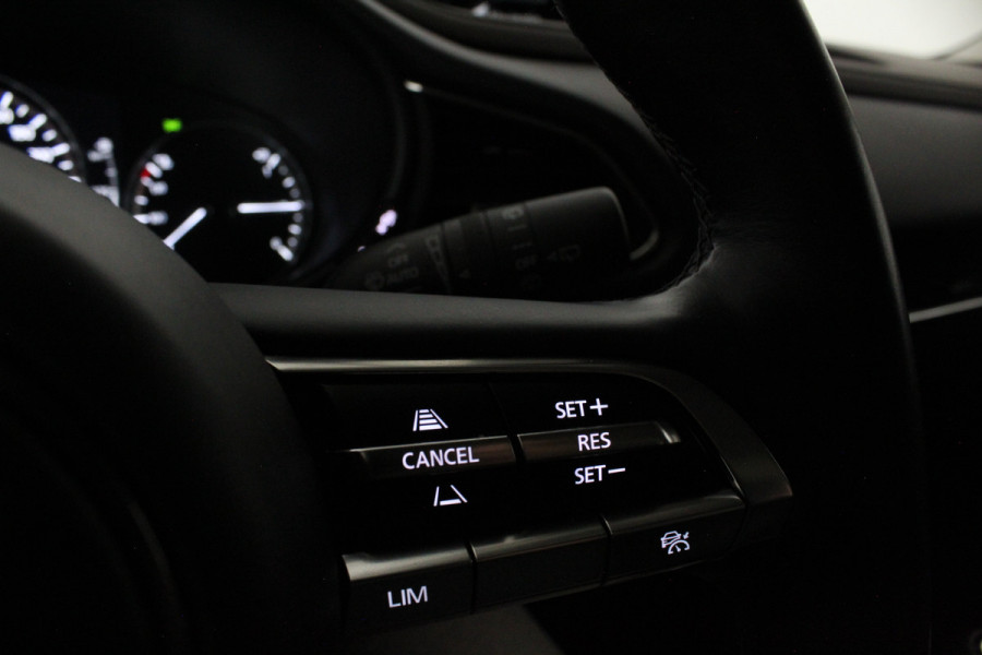 Mazda CX-30 2.0 e-SkyActiv-X M Hybrid Luxury > 186pk/Trekhaak/Crystal Red Soul/Bose/Leer/Memory...