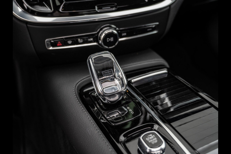 Volvo V60 2.0 T8 390PK Recharge AWD Inscription | SOH 100% | Pano | H/K Sound | Cam | Trekhaak
