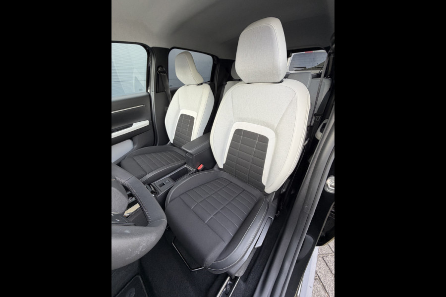 Citroën ë-C3 Max 113pk Comfort Range 44 kWh (Camera - Navigatie - Automatische Airco - Apple Carplay - LED - 17")