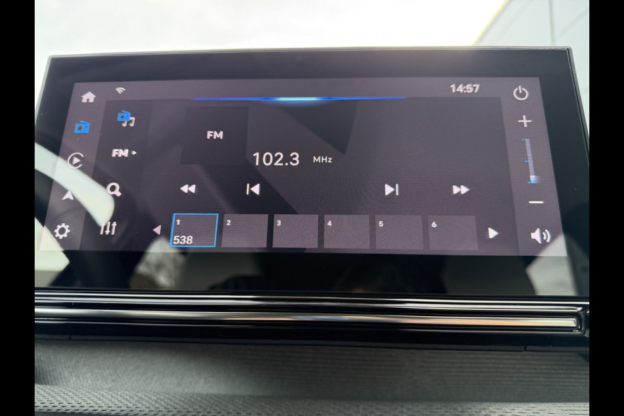 Citroën ë-C3 Max 113pk Comfort Range 44 kWh (Camera - Navigatie - Automatische Airco - Apple Carplay - LED - 17")