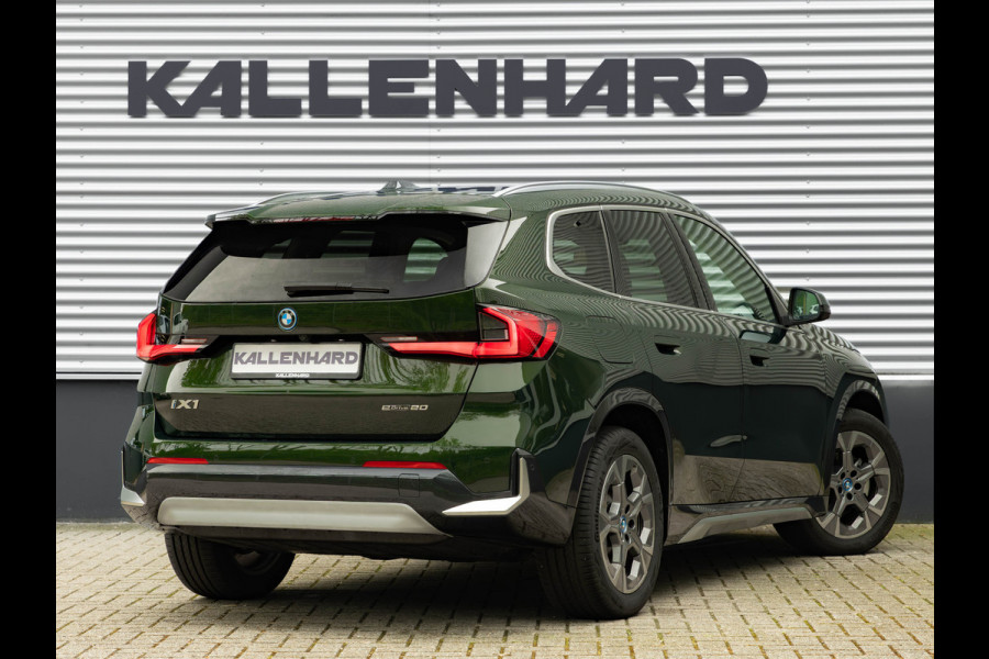 BMW iX1 eDrive20 xLine - Sportstoelen - ACC - Head-up - Parking Assist Plus