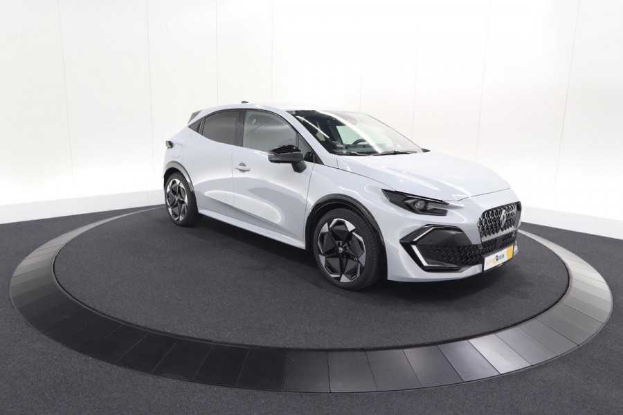 Renault Clio 1.8 Hybrid 160 Techno | NIEUW MODEL | 360 Camera | Dodehoekdetectie | 18 Inch | Adaptieve Cruise Control