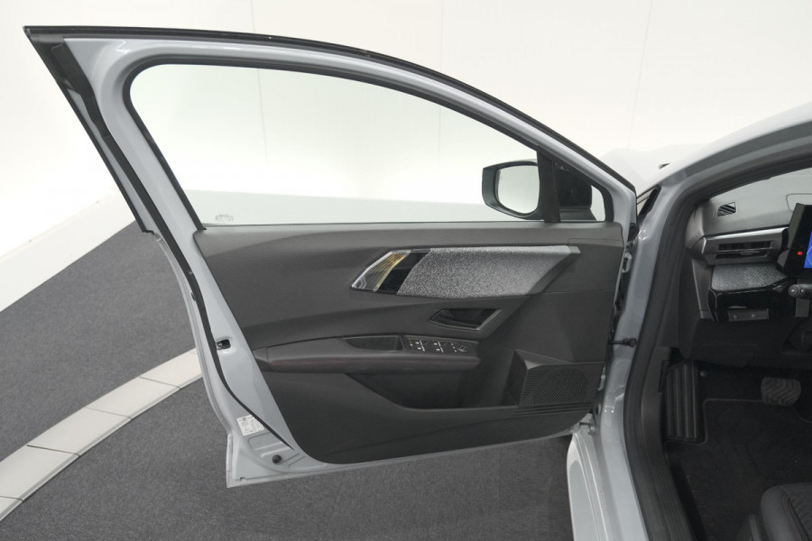 Renault Clio 1.8 Hybrid 160 Techno | NIEUW MODEL | 360 Camera | Dodehoekdetectie | 18 Inch | Adaptieve Cruise Control