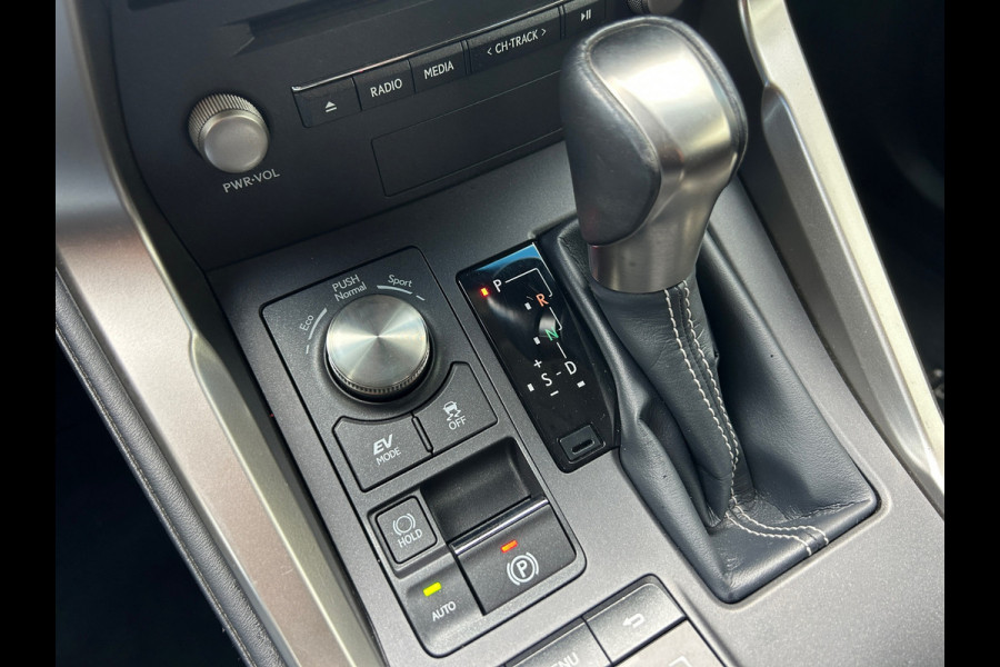 Lexus NX 300h Navigatie Lexus Dealer Onderhouden