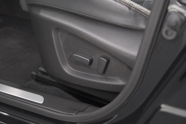 Renault Kadjar TCe 160 EDC Black Edition | BOSE Audio | Adaptieve Cruise Control | Camera | Dodehoekdetectie