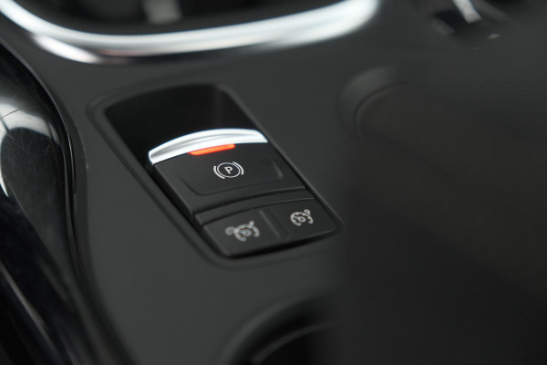Renault Kadjar TCe 160 EDC Black Edition | BOSE Audio | Adaptieve Cruise Control | Camera | Dodehoekdetectie