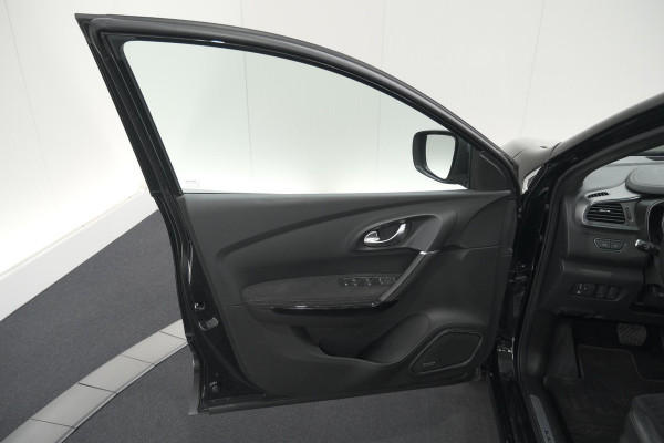 Renault Kadjar TCe 160 EDC Black Edition | BOSE Audio | Adaptieve Cruise Control | Camera | Dodehoekdetectie