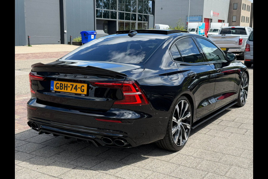 Volvo S60 2.0 B4 Plus Dark