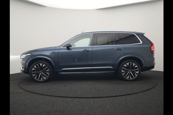 Volvo XC90 T8 Recharge AWD Ultimate Bright 7 Persoons LONG RANGE PHEV 455pk Dealer O.H. | Trekhaak Af Fabriek | Panodak | Head Up | Adaptive Cruise | 360 Camera | Bowers & Wilkins | Lederen Sportstoelen Massage & Memory & Ventilatie | Google Assistent | Stoelen & Stuur Verwarmd  | Keyless | Blis | Plug In Hybrid |