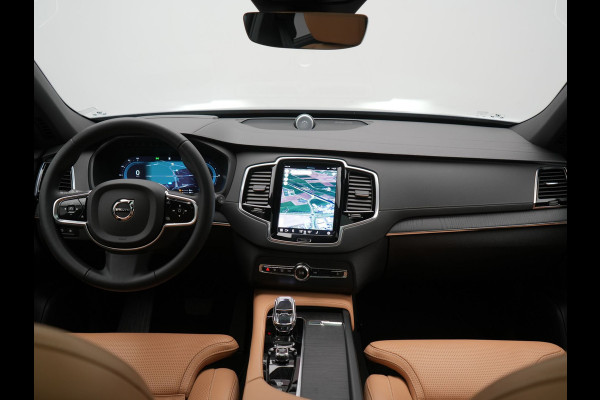 Volvo XC90 T8 Recharge AWD Ultimate Bright 7 Persoons LONG RANGE PHEV 455pk Dealer O.H. | Trekhaak Af Fabriek | Panodak | Head Up | Adaptive Cruise | 360 Camera | Bowers & Wilkins | Lederen Sportstoelen Massage & Memory & Ventilatie | Google Assistent | Stoelen & Stuur Verwarmd  | Keyless | Blis | Plug In Hybrid |