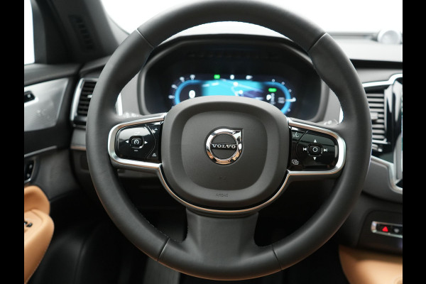 Volvo XC90 T8 Recharge AWD Ultimate Bright 7 Persoons LONG RANGE PHEV 455pk Dealer O.H. | Trekhaak Af Fabriek | Panodak | Head Up | Adaptive Cruise | 360 Camera | Bowers & Wilkins | Lederen Sportstoelen Massage & Memory & Ventilatie | Google Assistent | Stoelen & Stuur Verwarmd  | Keyless | Blis | Plug In Hybrid |