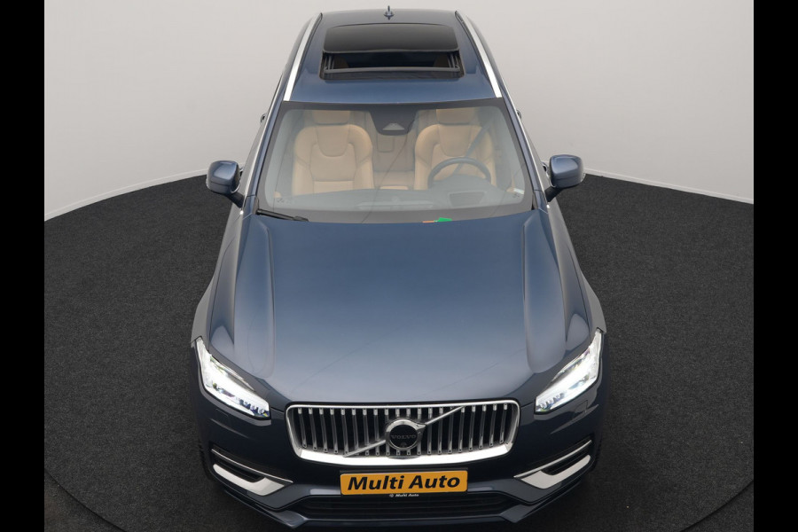 Volvo XC90 T8 Recharge AWD Ultimate Bright 7 Persoons LONG RANGE PHEV 455pk Dealer O.H. | Trekhaak Af Fabriek | Panodak | Head Up | Adaptive Cruise | 360 Camera | Bowers & Wilkins | Lederen Sportstoelen Massage & Memory & Ventilatie | Google Assistent | Stoelen & Stuur Verwarmd  | Keyless | Blis | Plug In Hybrid |