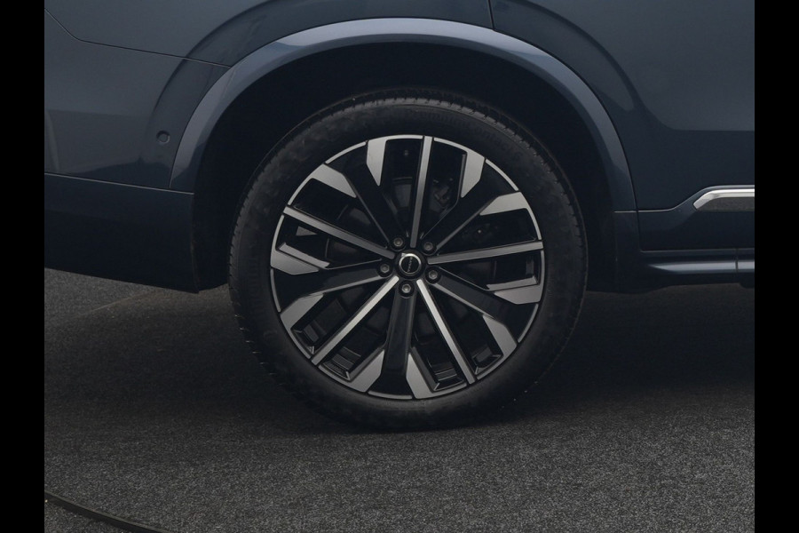 Volvo XC90 T8 Recharge AWD Ultimate Bright 7 Persoons LONG RANGE PHEV 455pk Dealer O.H. | Trekhaak Af Fabriek | Panodak | Head Up | Adaptive Cruise | 360 Camera | Bowers & Wilkins | Lederen Sportstoelen Massage & Memory & Ventilatie | Google Assistent | Stoelen & Stuur Verwarmd  | Keyless | Blis | Plug In Hybrid |